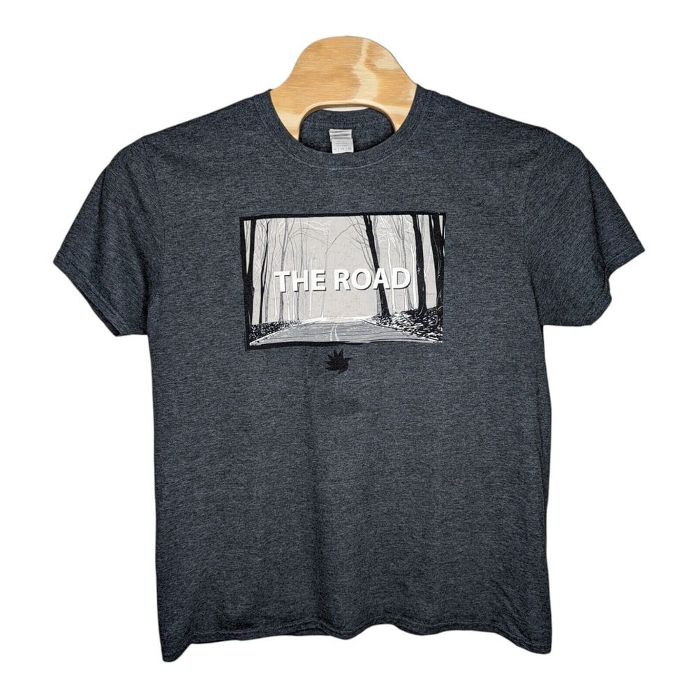 The Road T Shirt‎ Sz XL Gildan Short Sleeve Post Apocalyptic Movie Book Nature